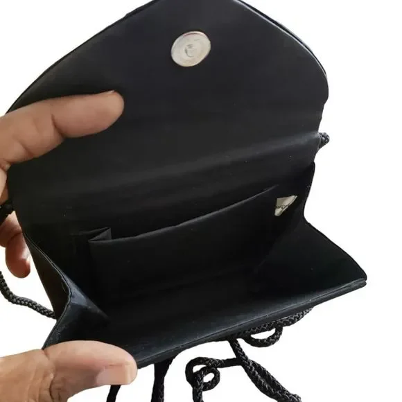 CT1360a Small Black Crystal Evening wallet crossbody with straps. - Picture 4 of 5